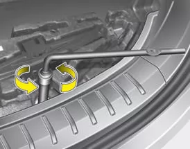 Ersatzrad abbauen und verstauen