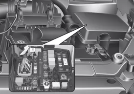 Sicherungen ersetzen (Motorraum)