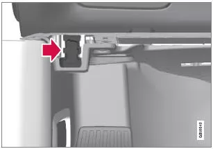 Der Diagnoseanschluss befindet sich auf Fahrerseite unter dem Armaturenbrett