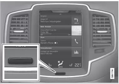 Center Display reinigen